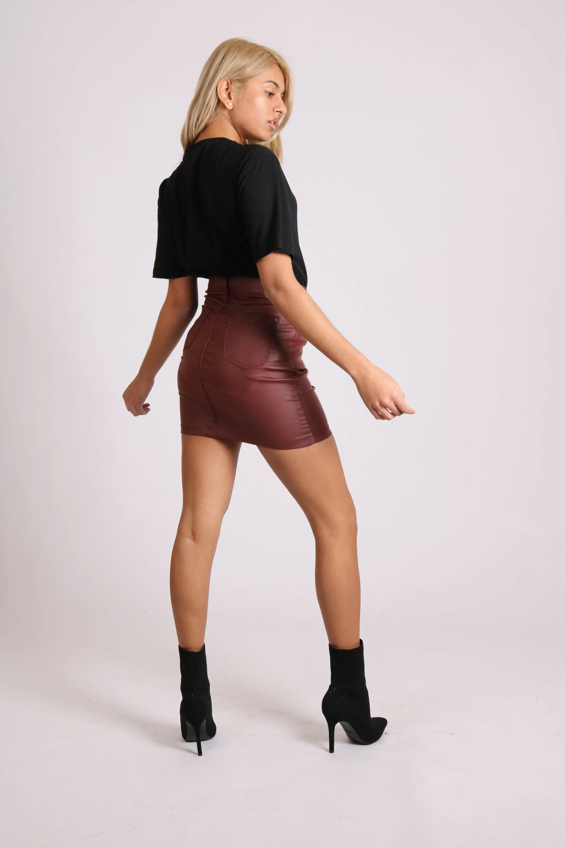 Coated Pu Mini Skirt In Burgundy