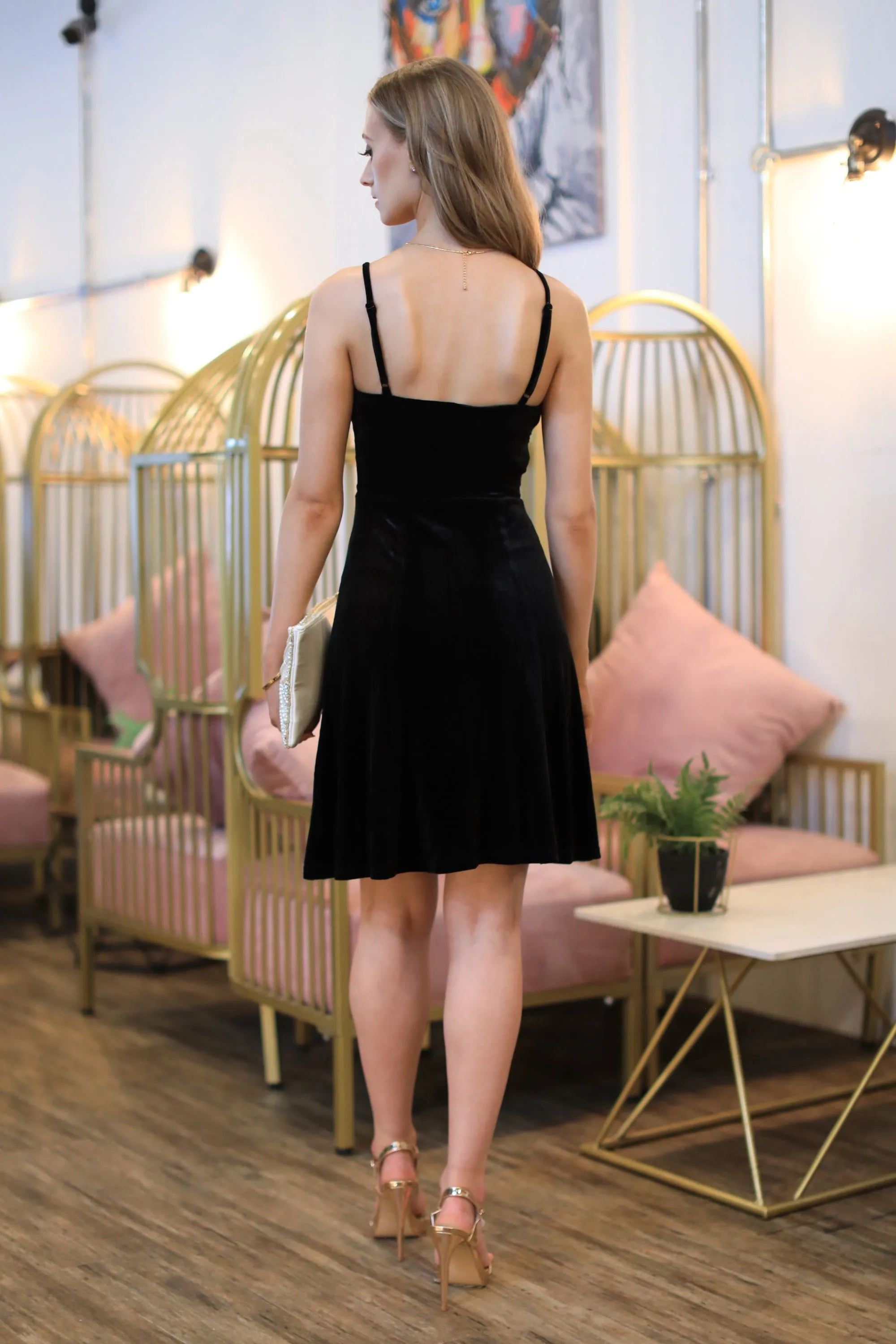 Double Second Black Sweetheart Neck Velvet Skater Dress