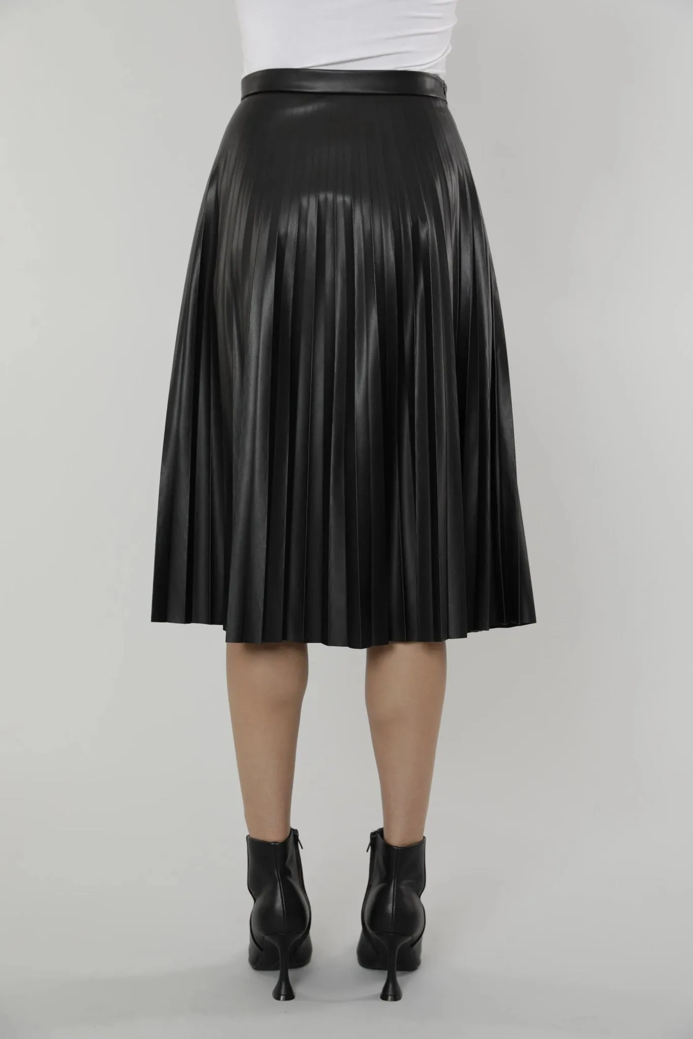 Vegan Leather Pleated Skirt Midi